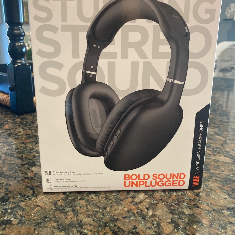 NWT HyperGear Vibe Over-Ear Bluetooth Wireless Headphones NEW SEALED Bold Sound - Picture 2 of 3